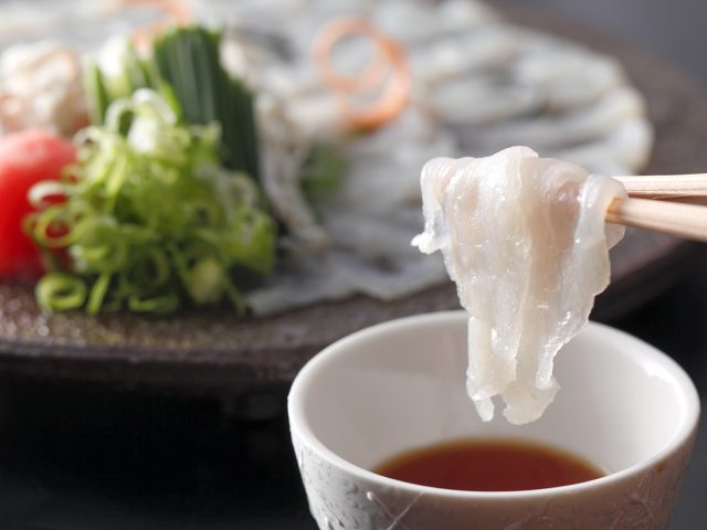 【焼き白子付】南あわじ市 冬の味覚《淡路島３年とらふぐ：美福鍋》