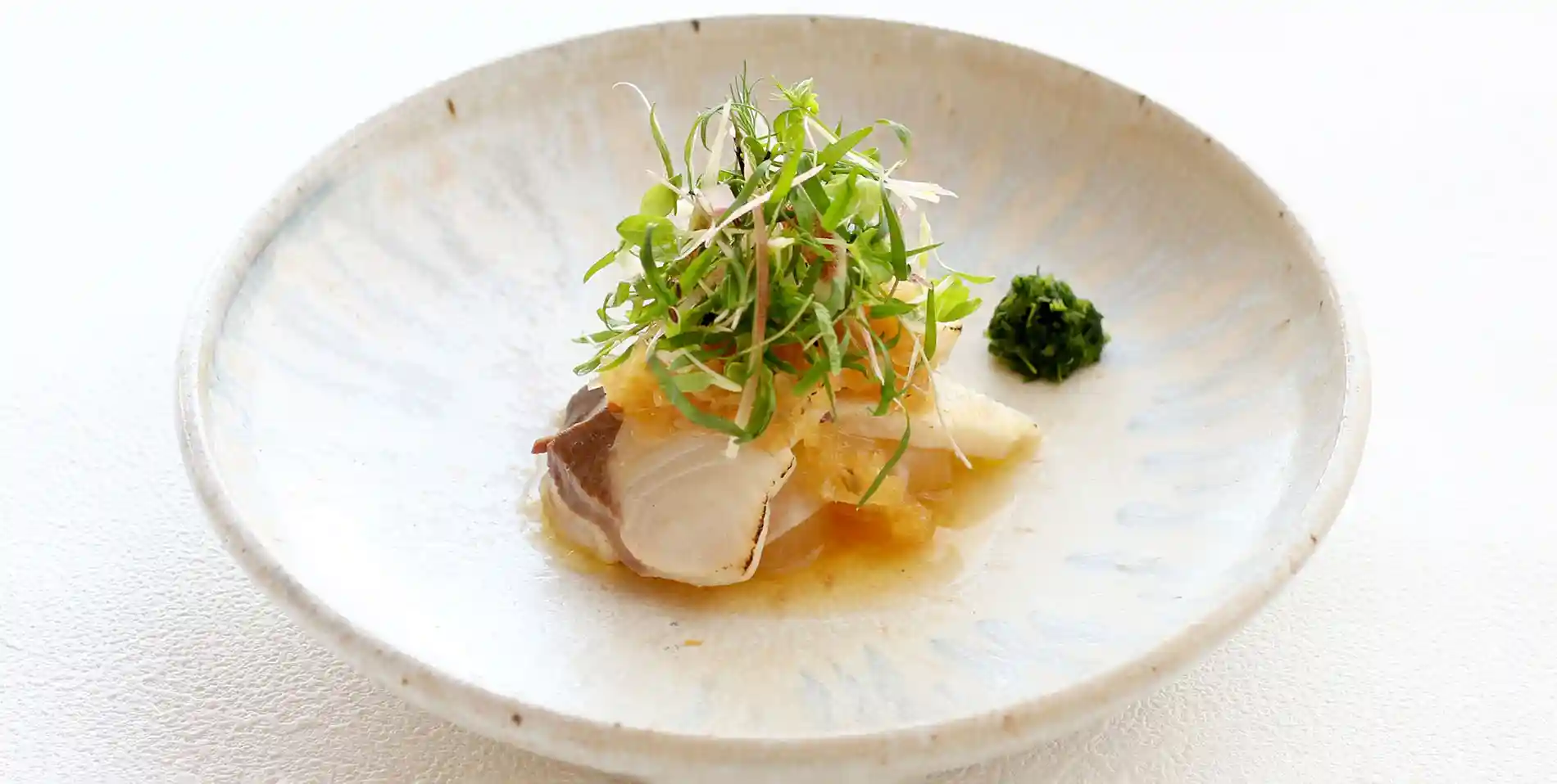 鰆の炙りと大根のポッシェ